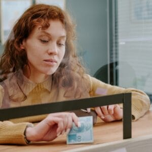 Lotéricas abrem hoje? Saiba como confirmar o funcionamento em feriados