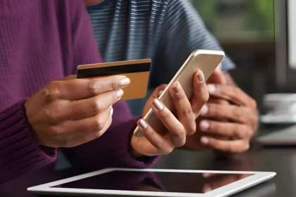 8 opções de cartão de crédito sem anuidade no Brasil