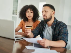 Dívida caduca no cartão de crédito, mas o débito some mesmo