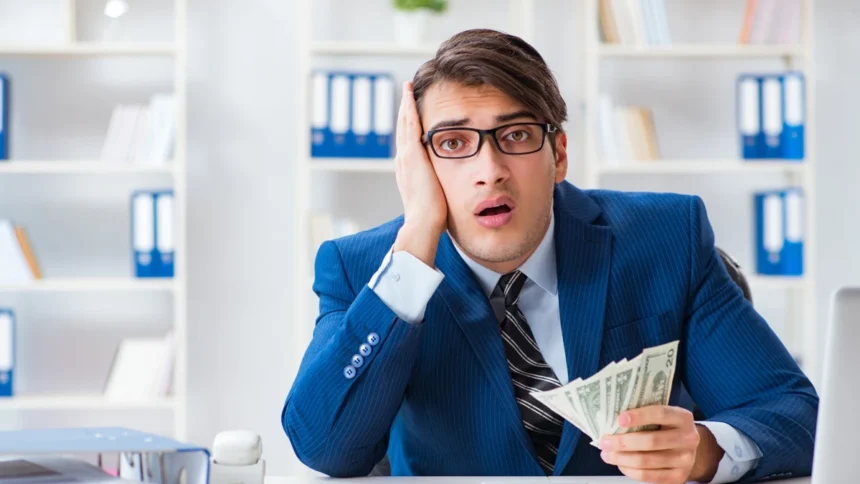 O IRRF no seu holerite não é um erro é o aviso que você está ignorando