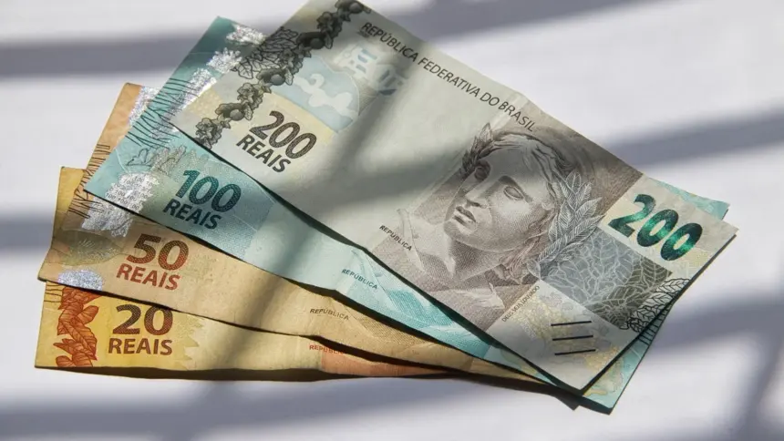 Empréstimo na conta de luz como funciona, quem oferece e o que avaliar antes de contratar